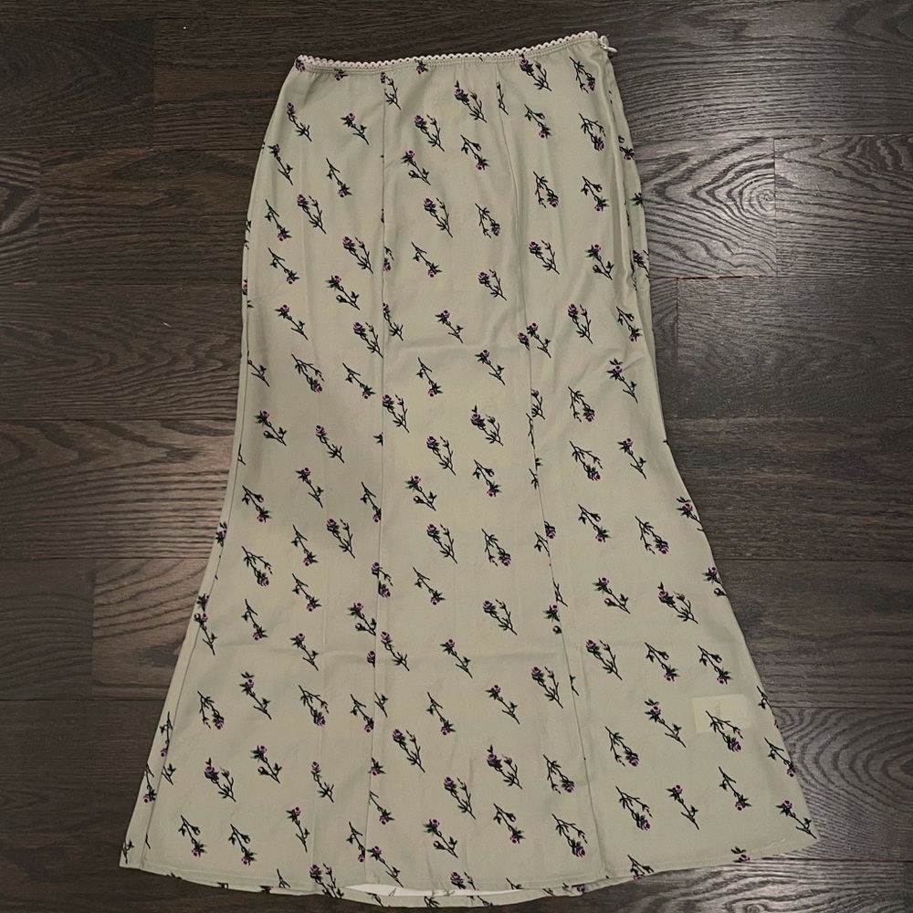Unif midi skirt size xs